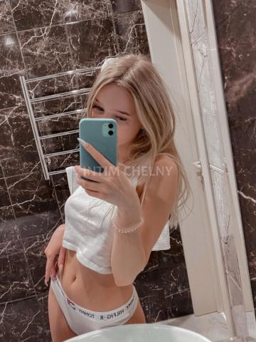 Моника фото 4